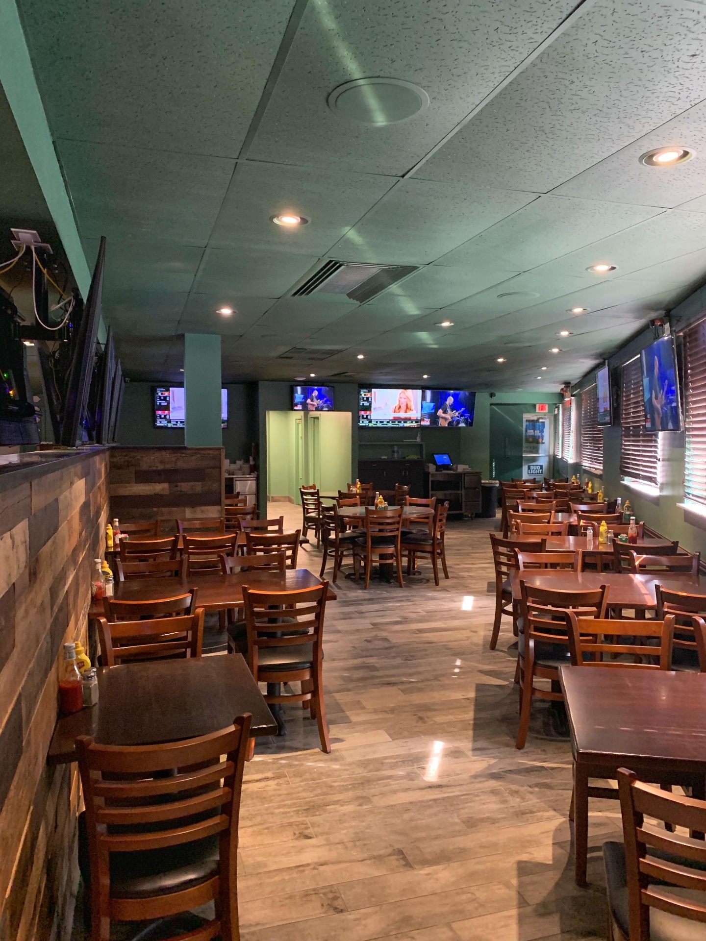 Open dining floor with plenty of tables and seating